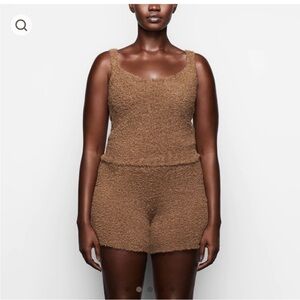 SKIMS Sherpa Tan Lounge Tank and Shorts Set L/XL